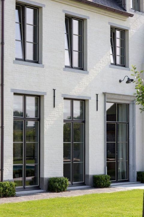 Buitenschrijnwerk met roedeverdeling