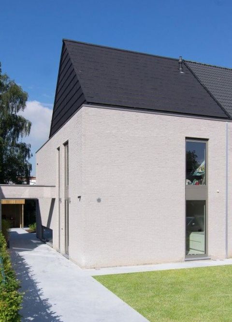 Verticaal raam over 2 verdiepingen