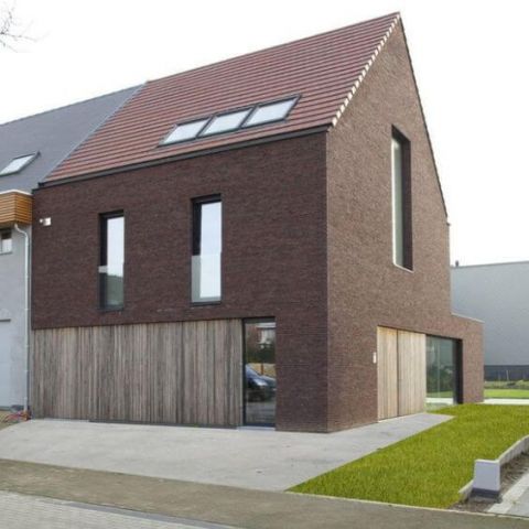 Houten gevelbekleding verticaal geplaatst