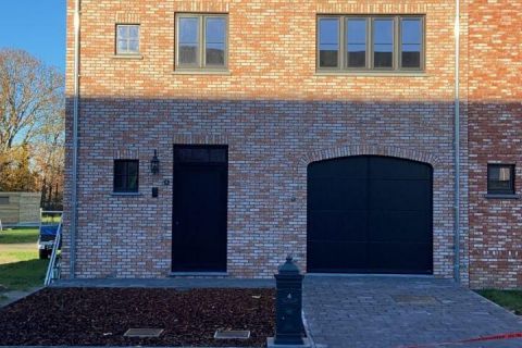 Heist Op Den Berg Eigentijdsewoning